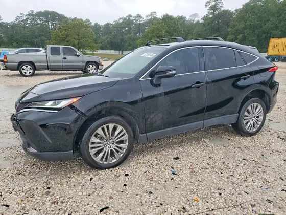 2023 Toyota Venza LE