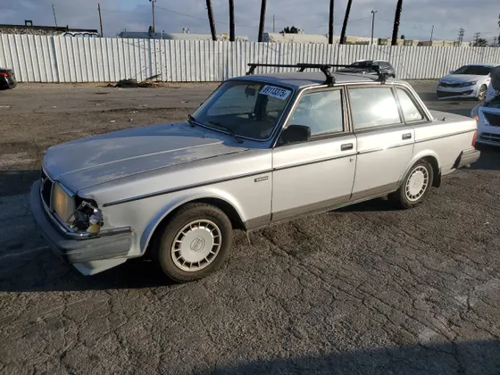 1990 Volvo 200