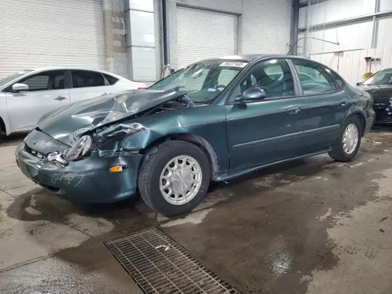 1996 Ford Taurus LX
