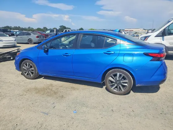 2021 Nissan Versa SV