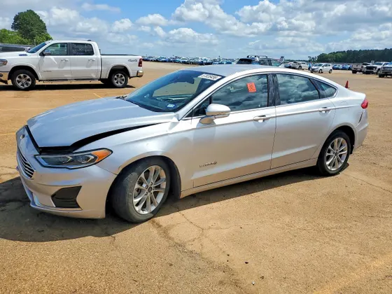 2019 Ford Fusion Hybrid SEL