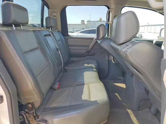 2006 Nissan Titan SE