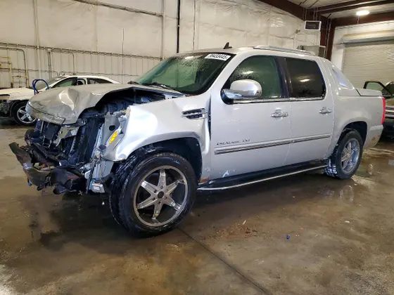 2010 Cadillac Escalade EXT Luxury