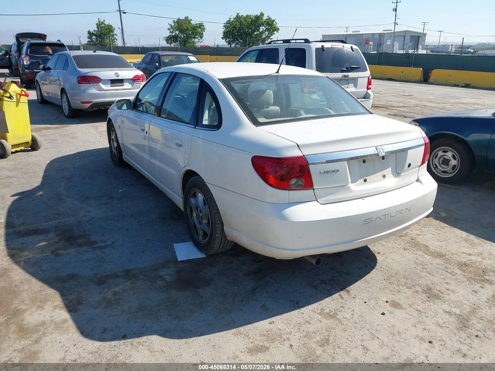 2004 Saturn L-Series L300 1