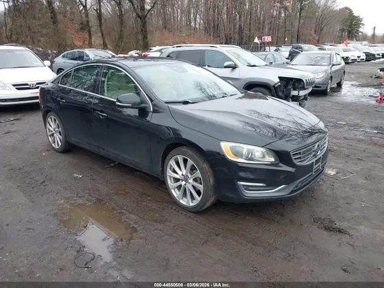 2016 Volvo S60 Inscription T5 Drive-E Platinum