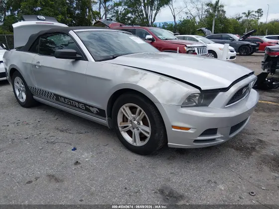 2014 Ford Mustang V6