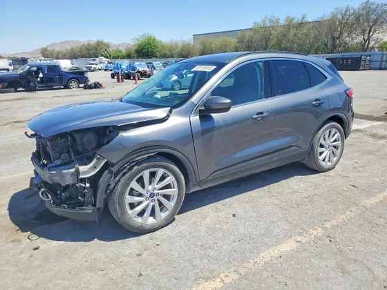 2022 Ford Escape Titanium Hybrid