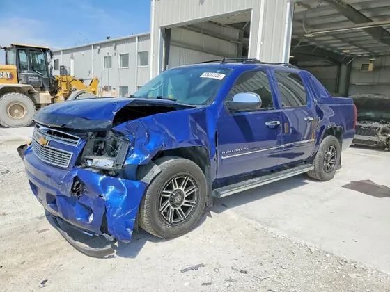 2013 Chevrolet Avalanche LTZ