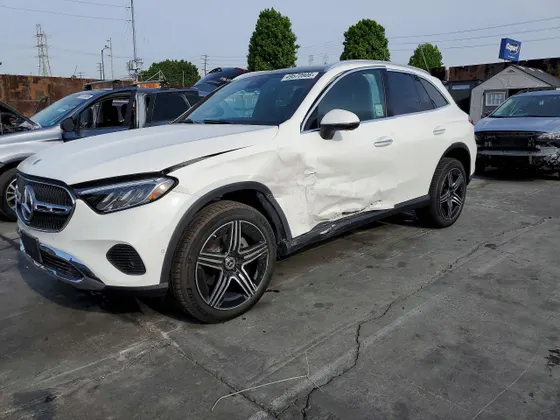 2026 Mercedes-Benz GLC GLC 300