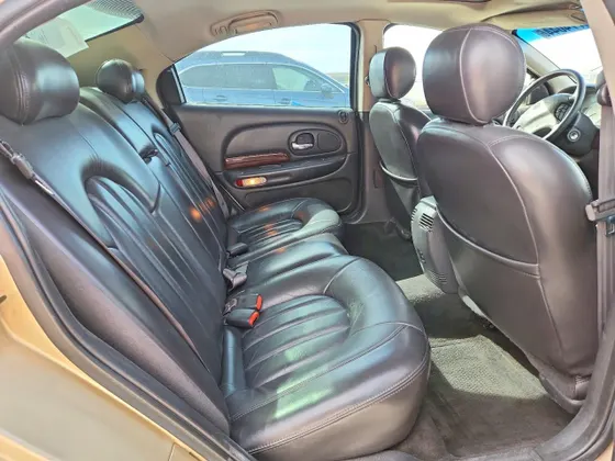 2000 Chrysler 300M