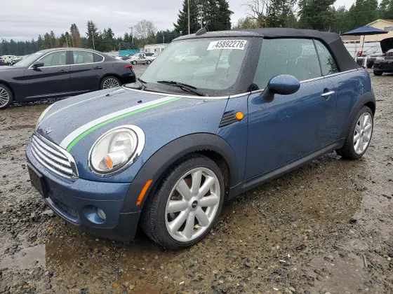 2010 MINI Cooper Convertible COOPER