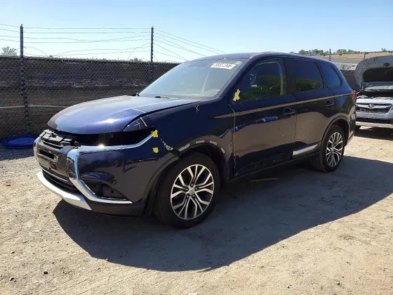 2018 Mitsubishi Outlander ES