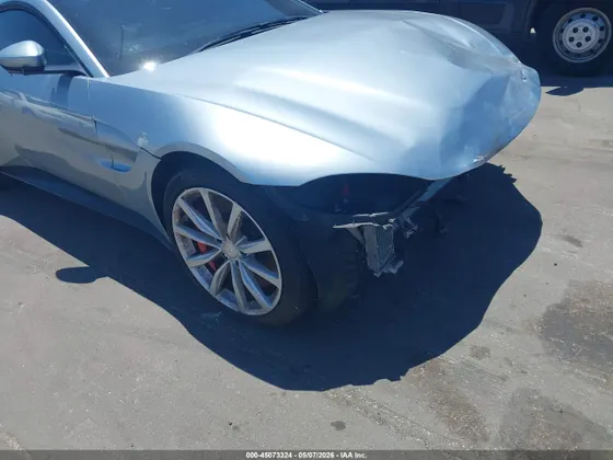 2020 Aston Martin Vantage