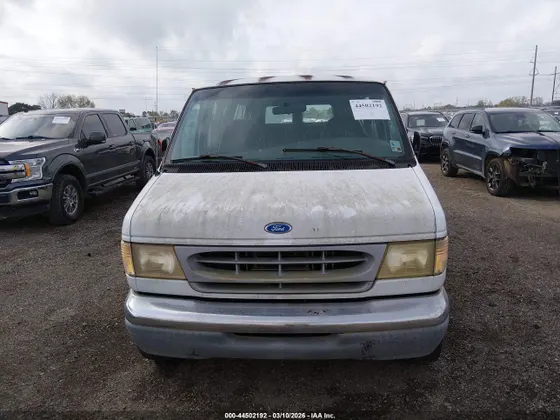 1997 Ford Club Wagon XL