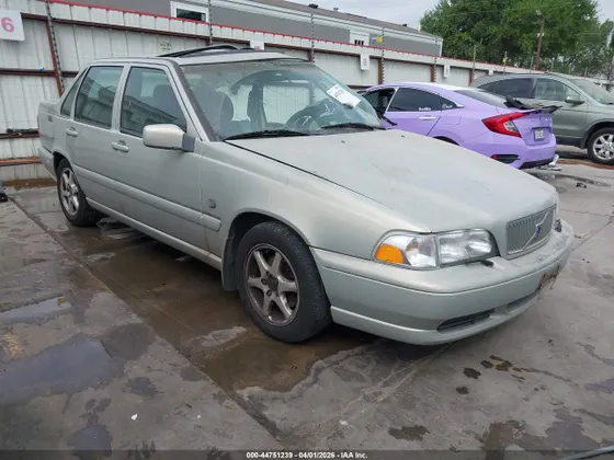 2000 Volvo S70 SE