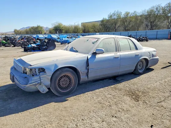 1998 Ford Crown Victoria LX