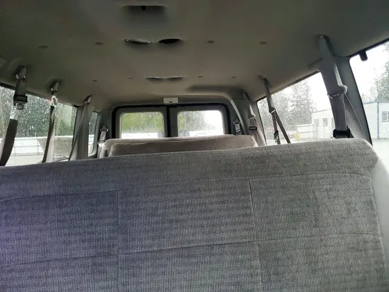 1998 Ford Club Wagon XL