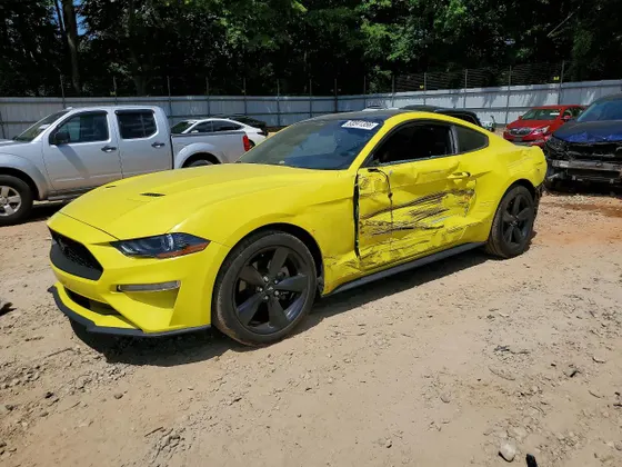 2021 Ford Mustang EcoBoost