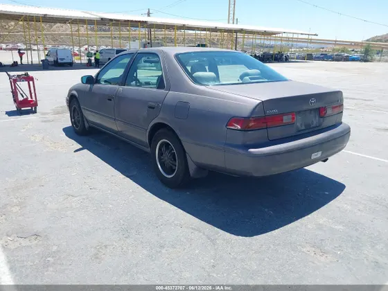 1997 Toyota Camry LE