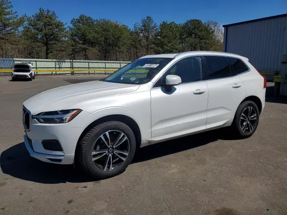 2020 Volvo XC60 Momentum