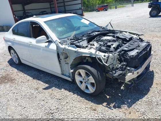 2011 BMW 5 Series 528i