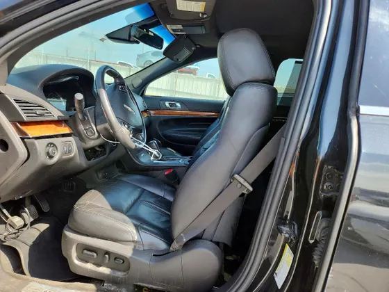 2015 Lincoln MKT