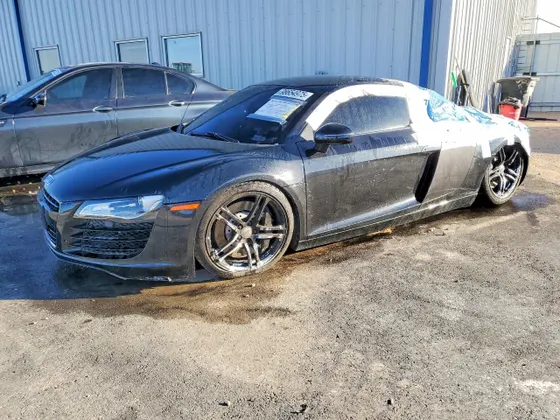 2011 Audi R8 V8