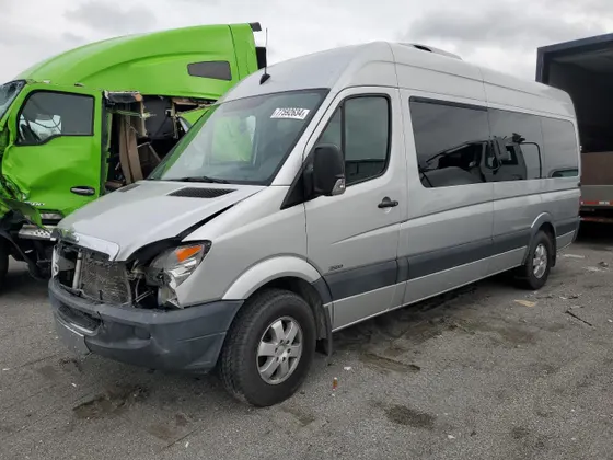 2013 Freightliner Sprinter Crew Vans 2500
