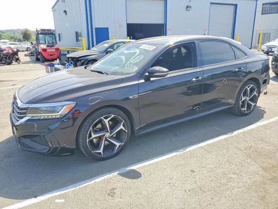 2021 Volkswagen Passat 2.0T R-Line