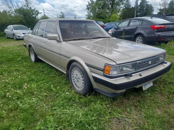 1987 Toyota CRESSIDA LUXURY