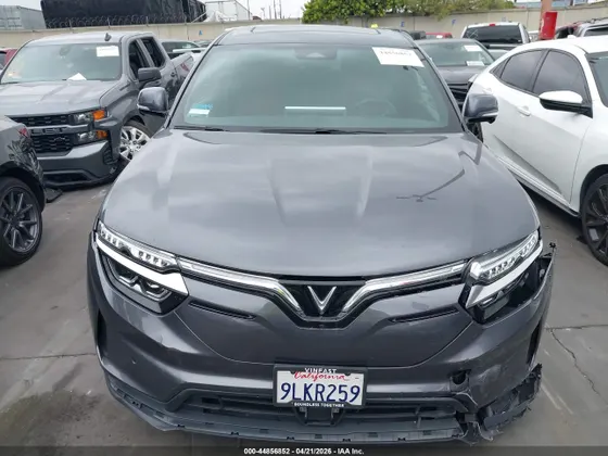 2023 VinFast VF 8 Plus