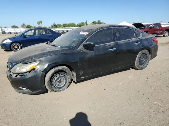2016 Nissan Altima 2.5 SR