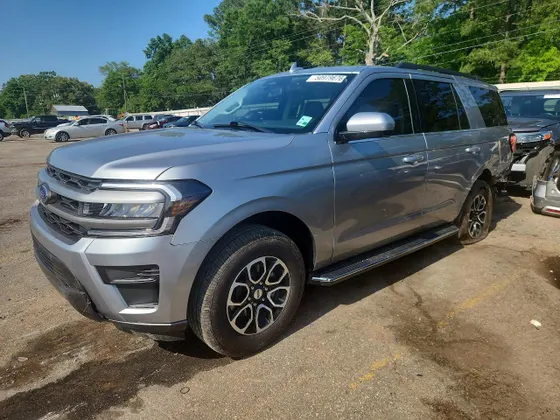 2023 Ford Expedition XLT