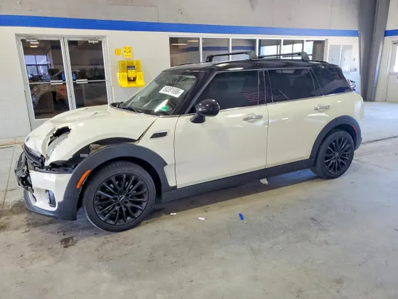 2016 MINI Cooper Clubman COOPER