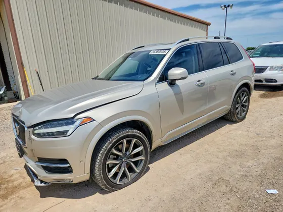 2018 Volvo XC90 Momentum