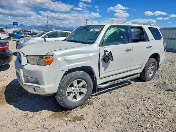 2011 Toyota 4Runner SR5