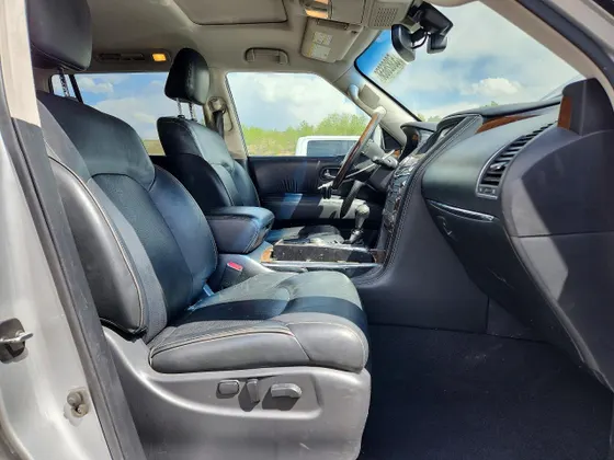 2017 INFINITI QX80