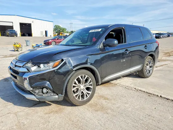 2016 Mitsubishi Outlander ES