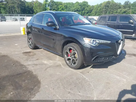 2020 Alfa Romeo Stelvio Ti Sport
