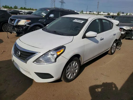 2016 Nissan Versa S