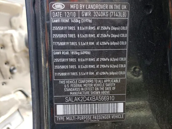 2011 Land Rover LR4 LUX