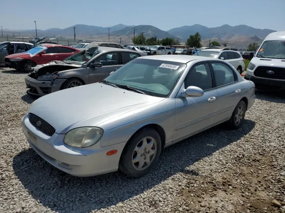 2001 Hyundai Sonata GLS