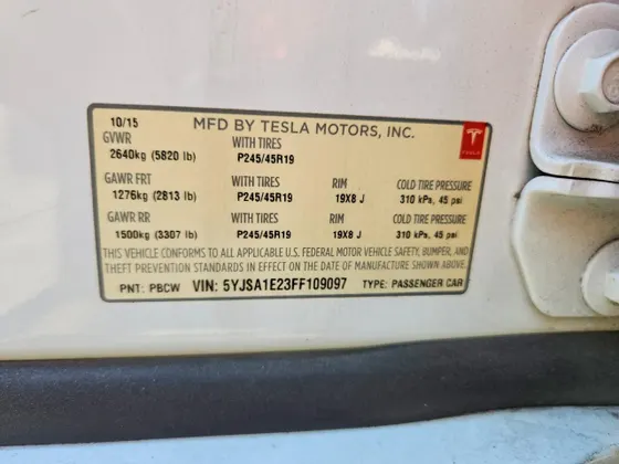 2015 Tesla Model S 85D