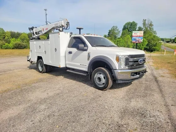 2018 Ford Super Duty F-550 DRW XL