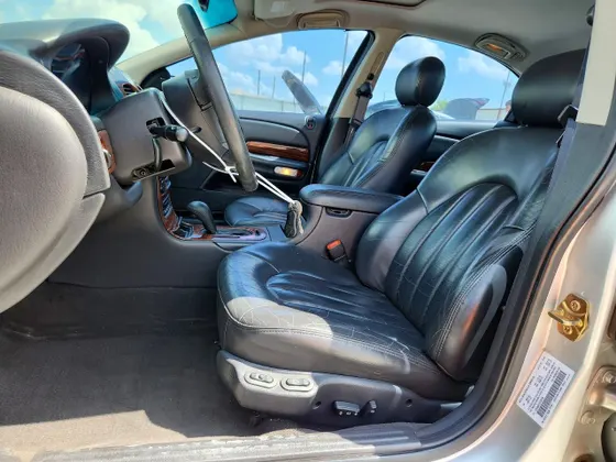 2000 Chrysler 300M