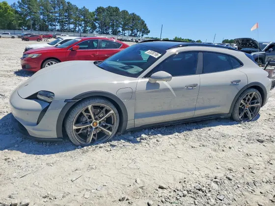 2022 Porsche Taycan 4