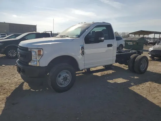 2022 Ford F-350 SUPER DUTY