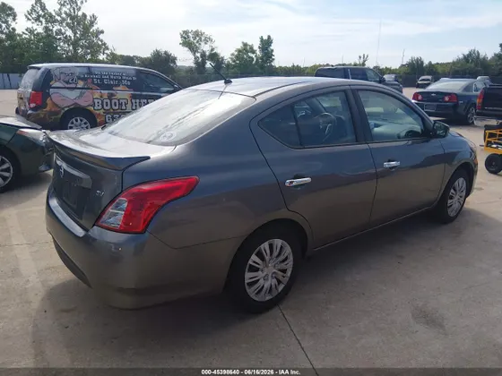 2017 Nissan Versa Sedan S Plus