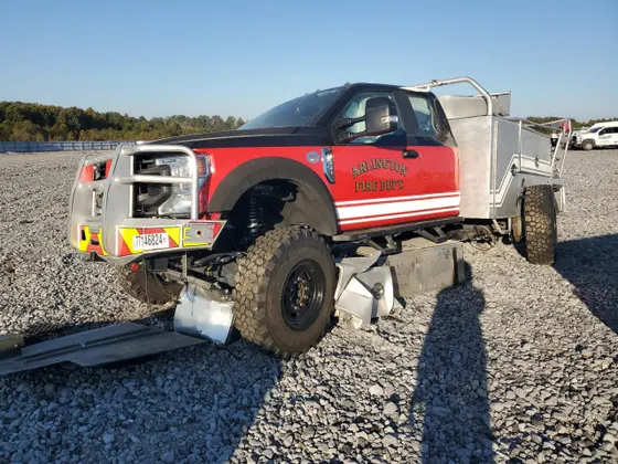 2022 Ford F-550 SUPER DUTY