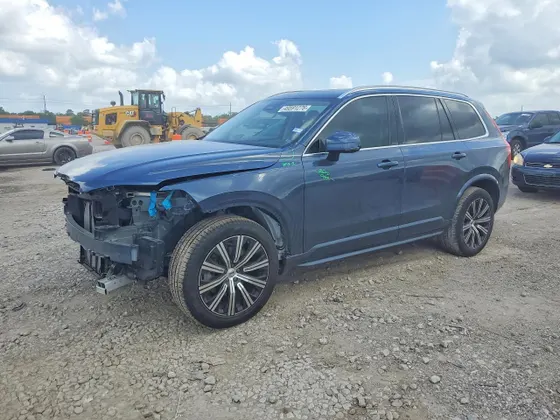 2023 Volvo XC90 Core